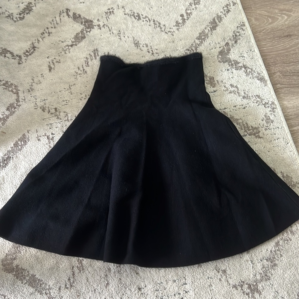 KNIT SKIRT